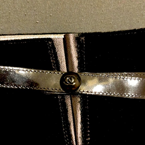 Chanel black velvet boots - Picture 6 of 13